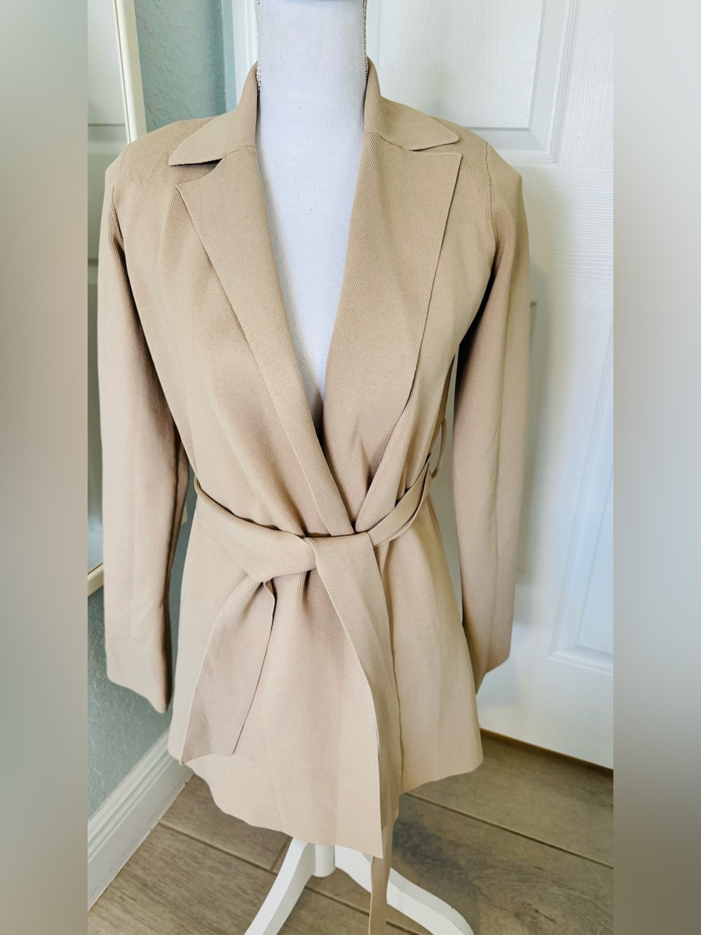 M.M.LaFleur Merritt Wrap Jardigan Blazer Beige Tan XS